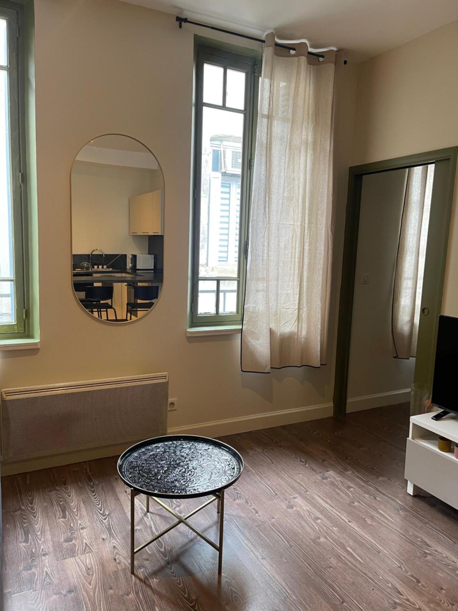 Appartement Au Coeur Du Centre Ville De Carcassonne Ngoại thất bức ảnh